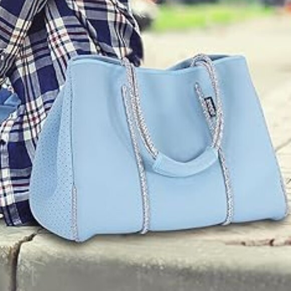 QOGiR Neoprene Multipurpose Gym Bag Tote with Inner Zipper Pockets -Light Blue - Picture 7 of 14